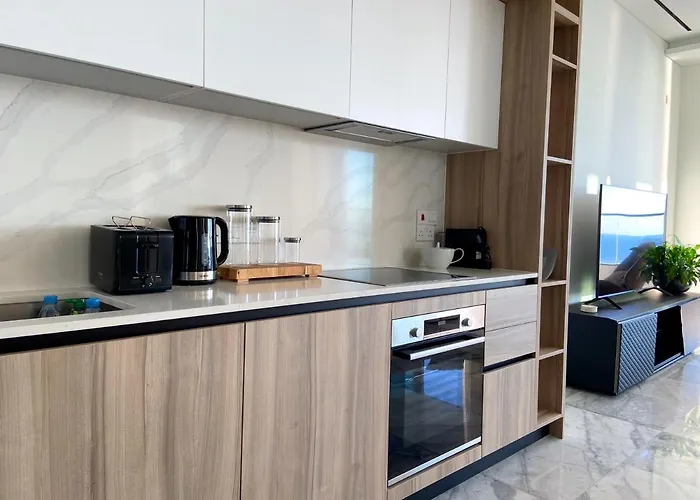 Aparthotel Icon - Private Lemesos