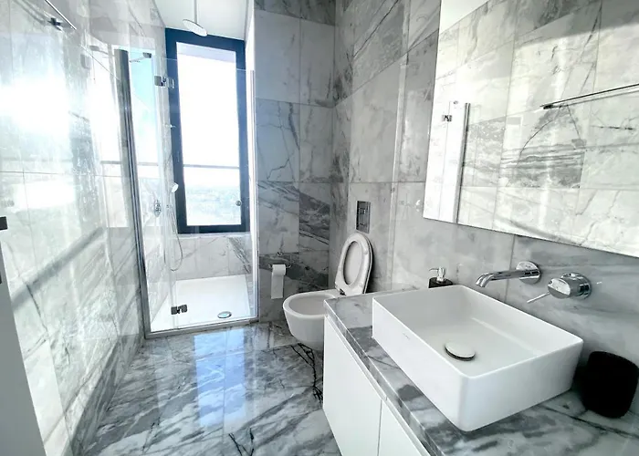 Icon - Private Aparthotel 4*